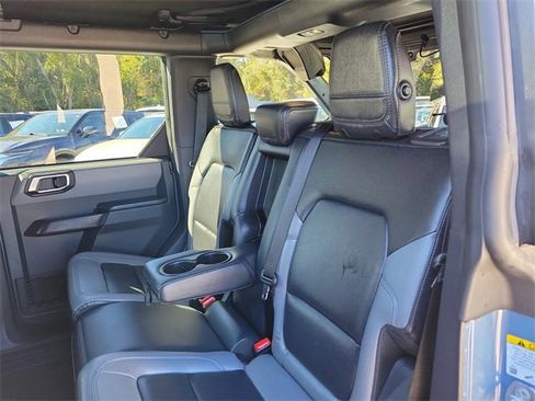 Used 2024 Ford Bronco Black Diamond w/ Sasquatch Package image 11