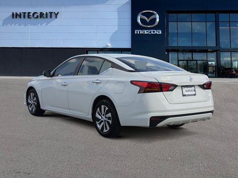 Used 2022 Nissan Altima 2.5 S FWD image 4