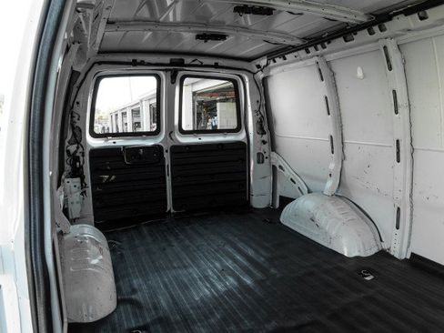Used 2022 Chevrolet Express 2500 Extended w/ Driver Convenience Package RWD image 23