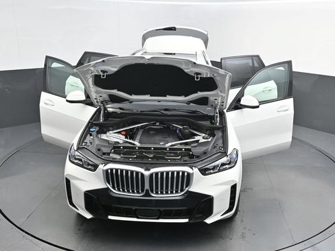 New 2026 BMW X5 xDrive40i w/ M Sport Package AWD/4WD image 53
