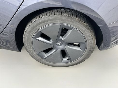 Used 2023 Tesla Model 3 Standard Range image 11