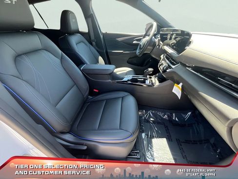 New 2025 Buick Envision Sport Touring image 19