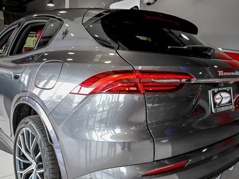 Used 2023 Maserati Grecale Modena AWD/4WD image 13