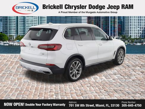Used 2019 BMW X5 xDrive40i w/ Premium Package 2 AWD/4WD image 4