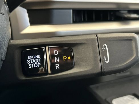 Used 2027 Kia Telluride LX FWD image 25