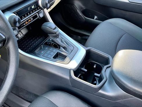 Certified 2025 Toyota RAV4 LE image 16