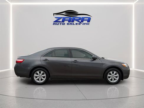 Used 2007 Toyota Camry LE FWD image 8