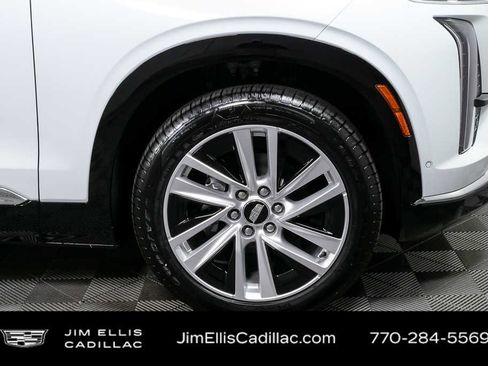 New 2026 Cadillac Vistiq Luxury AWD/4WD image 40