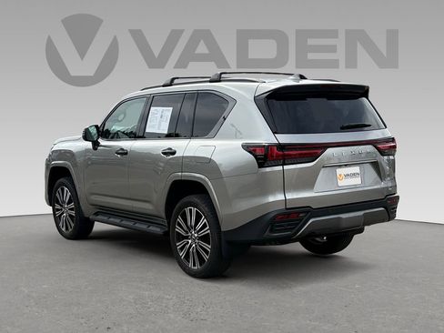 Used 2024 Lexus LX 600 4WD w/ Appearance Package image 25