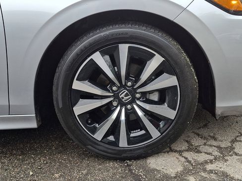 Used 2023 Honda Civic EX image 8
