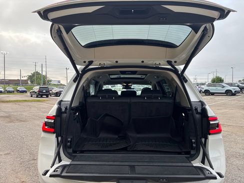 Used 2025 BMW X7 xDrive40i w/ Premium Package AWD/4WD image 23