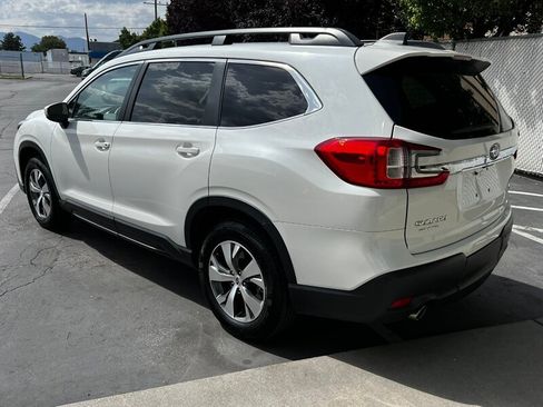 Used 2025 Subaru Ascent Premium AWD/4WD image 5