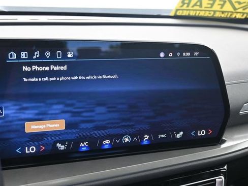 Used 2024 Chevrolet Traverse LT FWD image 28
