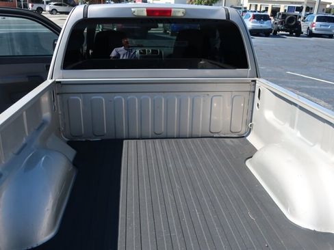 Used 2004 GMC Canyon SLE image 31
