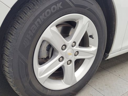 Used 2022 Chevrolet Malibu LS w/ Driver Confidence Package II image 31