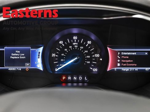 Used 2020 Ford Fusion SE FWD image 17