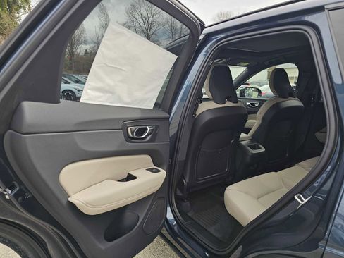 New 2026 Volvo XC60 B5 Plus w/ Climate Package image 18