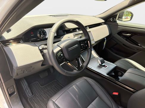 Used 2026 Land Rover Range Rover Evoque S AWD/4WD image 17