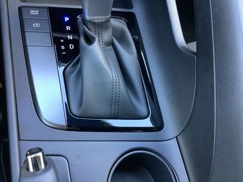 Certified 2025 Hyundai Elantra Sport image 28