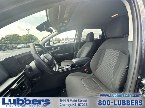 Used 2026 Kia Sportage LX FWD image 11