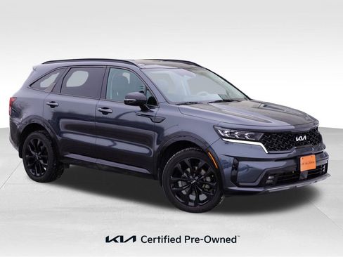 Certified 2022 Kia Sorento SX image 1