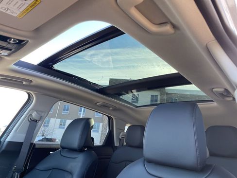 New 2026 Kia Sportage EX image 10