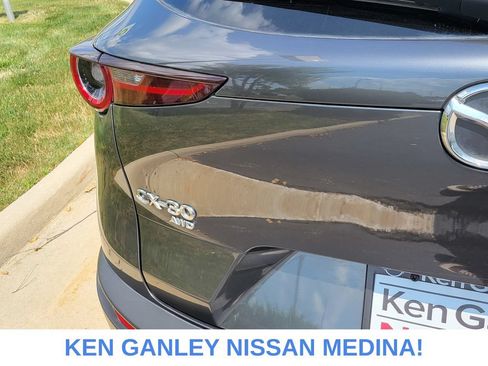 Used 2022 MAZDA CX-30 AWD 2.5 S w/ Select Package image 16