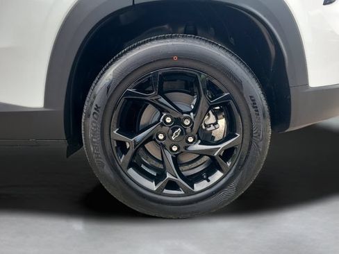 New 2026 Chevrolet Trax LT w/ Midnight Edition FWD image 32