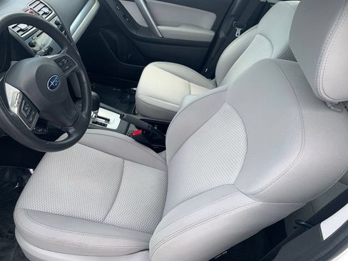 Used 2016 Subaru Forester 2.5i Premium w/ All-Weather Package AWD/4WD image 14