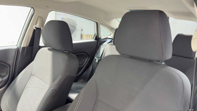 Used 2015 Ford Fiesta SE FWD image 21