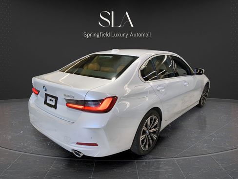 Used 2025 BMW 330i xDrive Sedan w/ Convenience Package AWD/4WD image 4