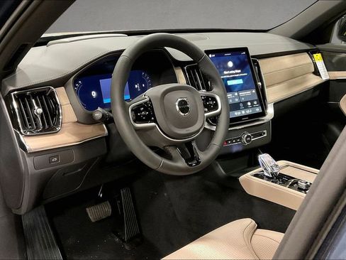 New 2026 Volvo XC90 B6 Ultra w/ Protection Package AWD/4WD image 7