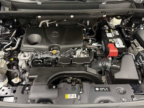Certified 2021 Toyota RAV4 LE image 29