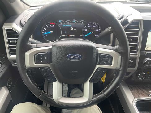 Used 2017 Ford F250 Lariat w/ Lariat Value Package image 34