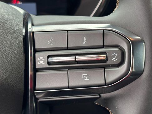 New 2026 GMC Canyon AT4 image 18