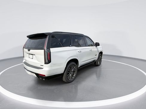 Used 2023 Cadillac Escalade V AWD/4WD image 8