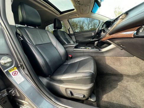 Used 2013 Toyota Avalon XLE Touring FWD image 15