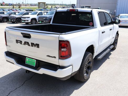 New 2026 RAM 1500 Express AWD/4WD image 30