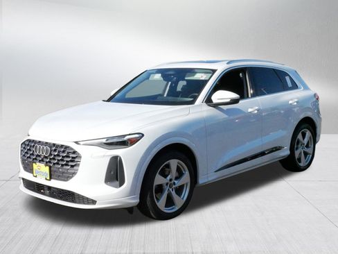 Used 2025 Audi Q5 Prestige image 3