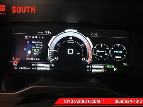 Used 2023 Toyota Sequoia Platinum AWD/4WD image 12