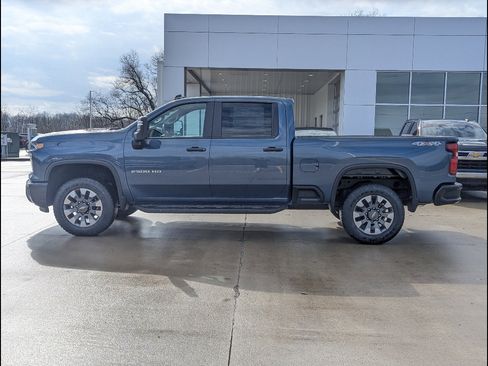 New 2026 Chevrolet Silverado 2500 Custom w/ Custom Value Package image 9