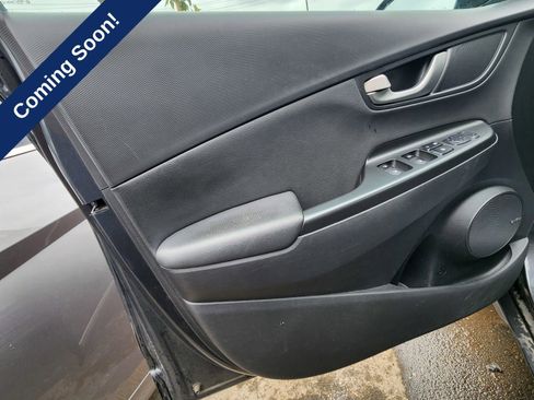 Used 2020 Hyundai Kona Ultimate AWD/4WD image 9