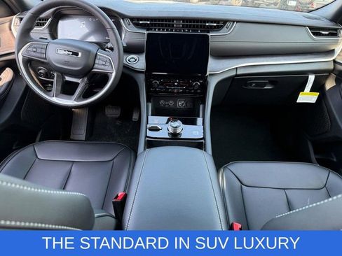 New 2025 Jeep Grand Cherokee Limited w/ Black Appearance Package image 7