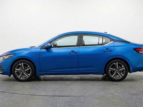 Used 2025 Nissan Sentra SV FWD image 5