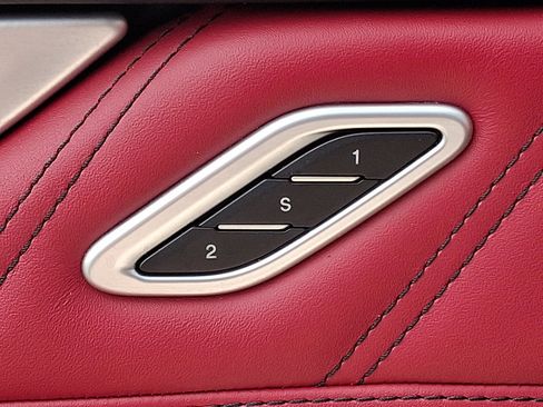 Used 2019 Maserati Levante Trofeo image 27