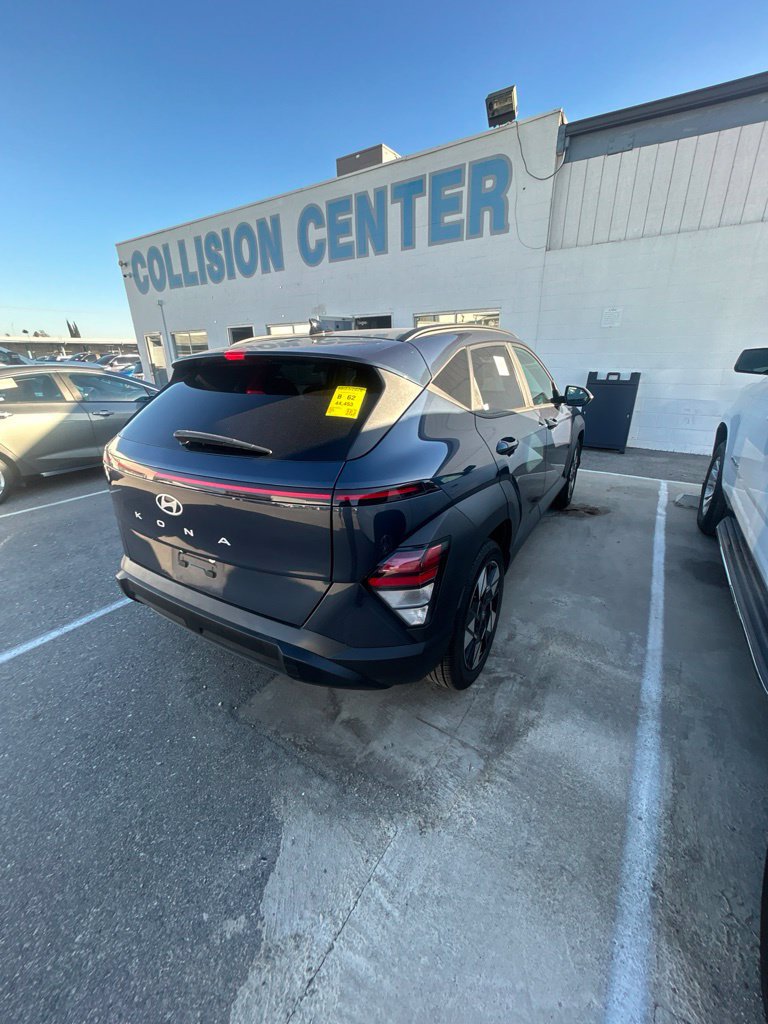 Used 2025 Hyundai Kona SEL FWD image 9