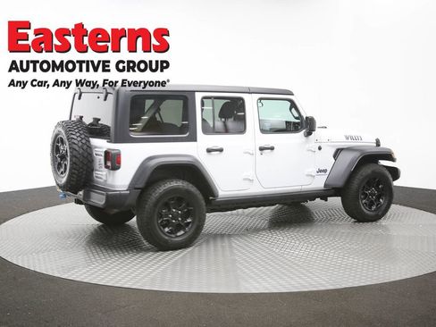 Used 2023 Jeep Wrangler Unlimited w/ Cold Weather Group AWD/4WD image 39