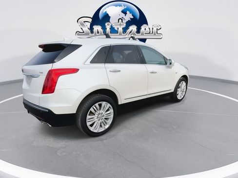 Used 2017 Cadillac XT5 Premium Luxury AWD/4WD image 8