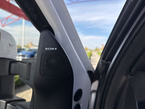 Used 2015 Ford F250 Lariat w/ FX4 Off-Road Package image 20