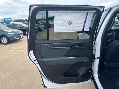 New 2026 GMC Acadia AT4 w/ Super Cruise Package AWD/4WD image 14